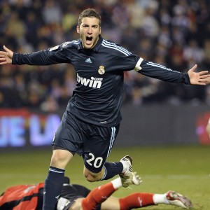 爱游戏体育账号注册-“青春奋进”青少年篮球志愿服务在重庆持续推进，助力基层体育发展